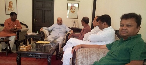 Former Odisha Chief Minister Giridhar Gamang today met BJP president Amit Shah and announced that he was joining the party. AMF NEWS