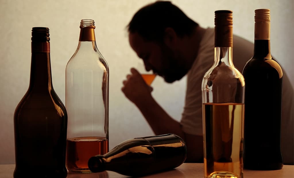 The opposition blames the Odisha government for increased alcohol consumption_AMF NEWS