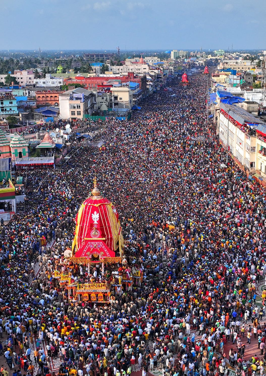 Historic Participation- President Droupadi Murmu Joins Puri Rath Yatra for the First Time_AMF NEWS