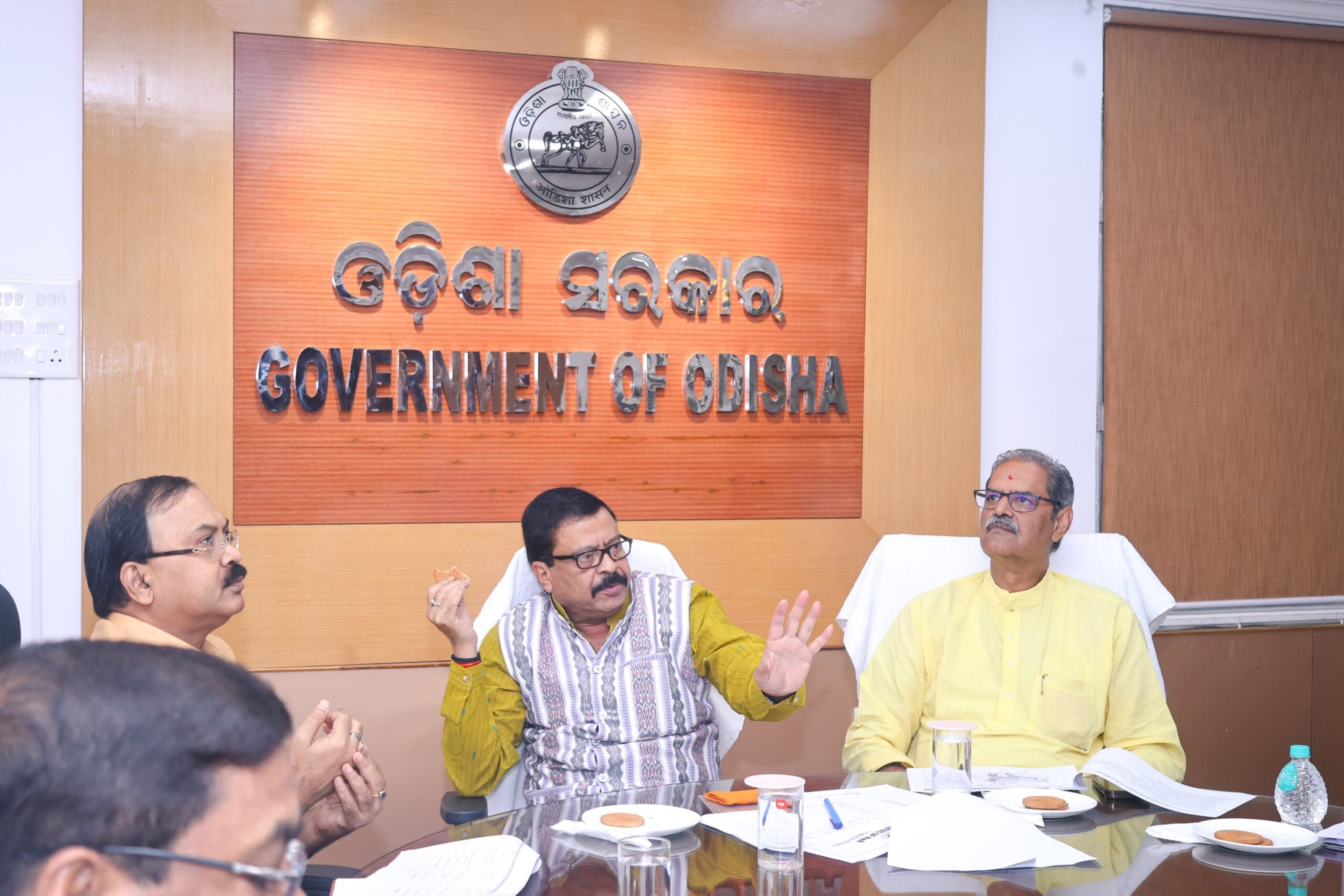 Suresh Pujari Drives Administrative Reforms for Efficient Revenue Services in Odisha_AMF NEWS